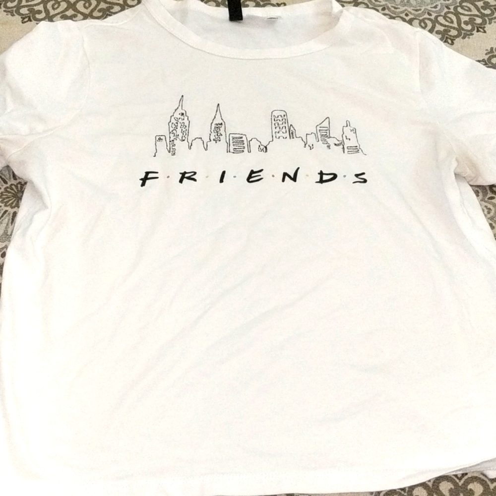 VINTAGE SHORT WHITE FRIENDS SHOW TSHIRT